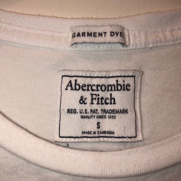 Abercrombie and Fitch T-Shirt - Picture 3 of 3